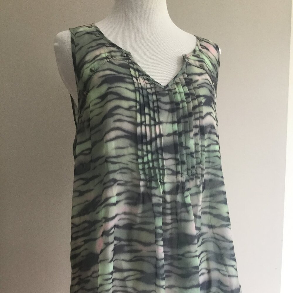 EYESHADOW flowy pastel sheer tank, Medium, NWOT
